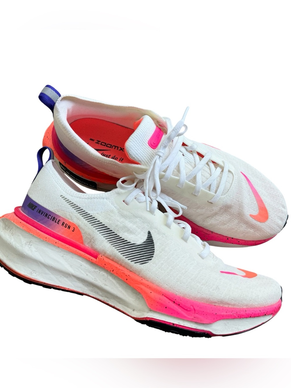 Nike Invincible Run Flyknit 3 running shoes women size 11 mango white